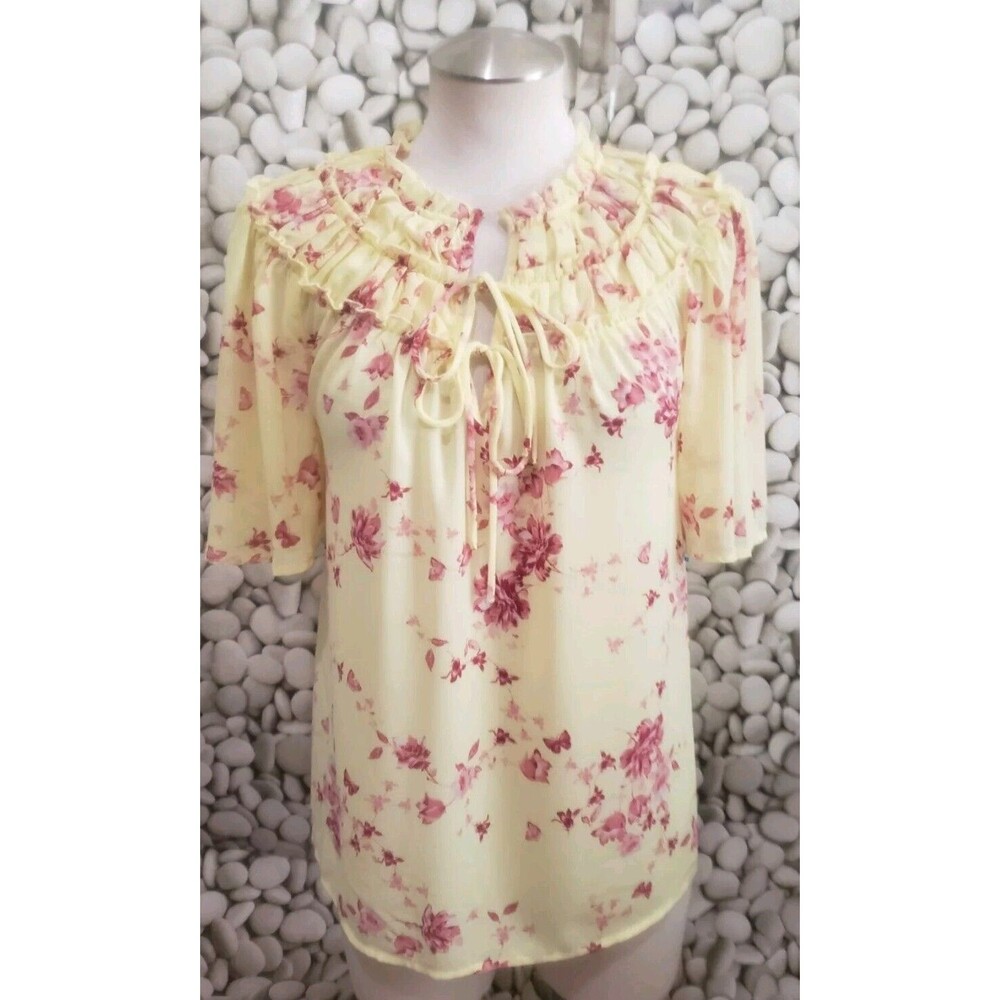 Cato Top Size XS Floral Yellow Pink Ruffle Tie V Neck Short Sleeve Romantic